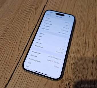 Apple iPhone 15 128gb zelený - 2