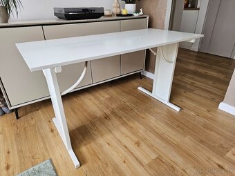 Písací/PC stôl 140x65cm - 2