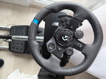 Logitech g923 + shifter a stojan - 2