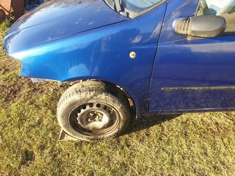 Fiat punto 1 a 2 na diely nie v celku - 2