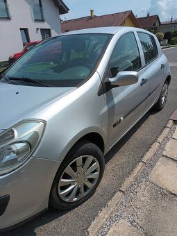 Renault Clio - 2