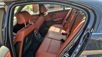 BMW 320XD - 2