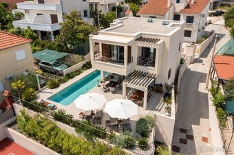 Chorvátsko vila 30 metrov od mora. - 2