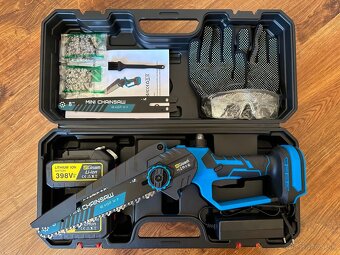 AKU bezuhlíková reťazová píla s mazaním 2x 20cm lišta - 2