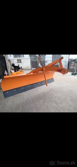 Ponúkam masívne  snežné  radlice - 2