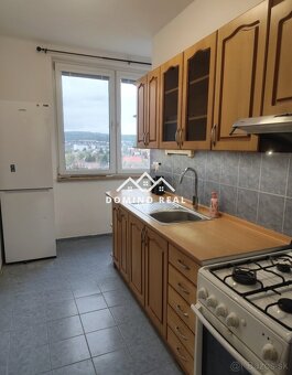 2-izbový byt v centre Hlohovca - 2