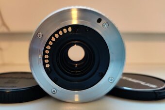 Olympus m.zuiko 9-18mm f4-5,6 MFT - 2