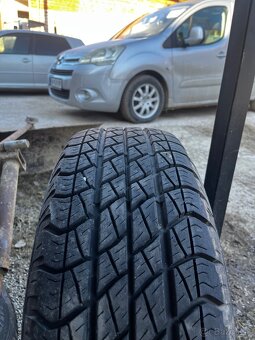 Goodyear wrangler 245/70 r16 - 2