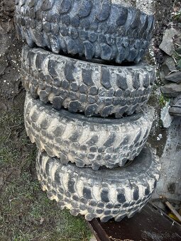 Pajero patrol 235/75R15 - 2