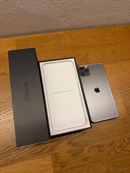 Apple iPhone 11 Pro Max 64GB - 2