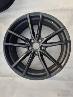 Alu disky Volkswagen Passat B8 pretoria R19 - 2