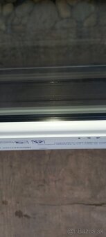 Predám sklopne biele okno 150x50 trojsklo a 147x94 dvojsklo - 2
