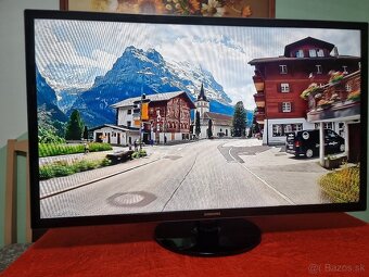 Predám LED TV SAMSUNG UE32F4000AW HD ready - 2