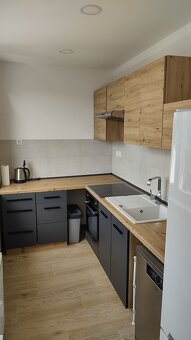PRENÁJOM 3 IZBOVÝ BYT - SÍDLISKO NAD JAZEROM - 2