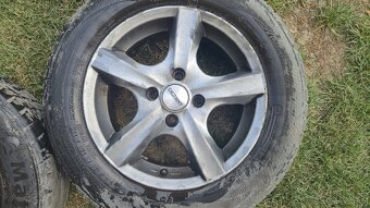 Predám sadu ALU kolesá R15 s pneu letne rozteč 4x108 - 2
