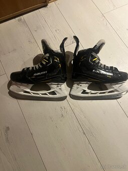 PRO KORCULE BAUER SUPREME M5 PRO VEĽKOSŤ 35 - 2