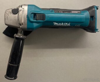 Uhlová brúska Makita DGA452 - 2