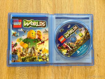Hra Lego Worlds na PS4 - 2
