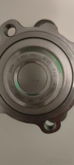 BMW M4 LOŽISKO LEVA STRANA - 2