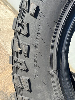 Cooper Discoverer STT Pro 295/65 R20 - 2