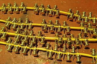 Mosadzné nožičky - 2