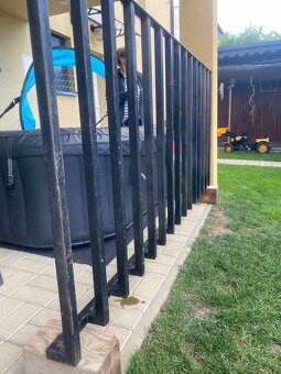 Predám oceľovú zábranu - 2