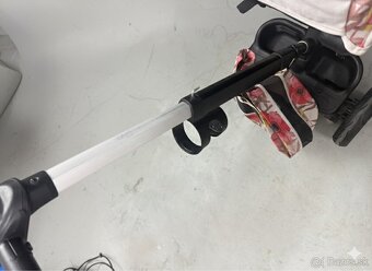 KINDERKRAFT - Detská trojkolka 5v1 EASYTWIST - 2