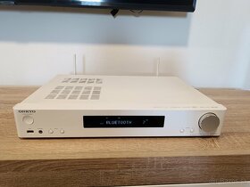 Predám stereo 2.1 AV  receiver Onkyo TX L20D - 2