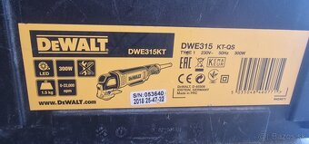 DEWALT Elektrická oscilačná brúska + sada príslušenstva, 300 - 2