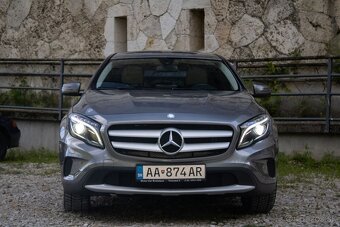 Mercedes-Benz GLA 180 - 2