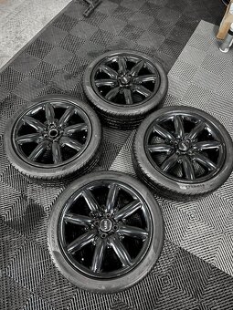 MINI 4x100 Pirelli P Zero 205/45 17 - 2