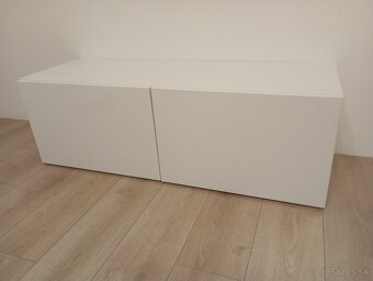 skrinka Ikea Besta - vvysoký lesk - 2