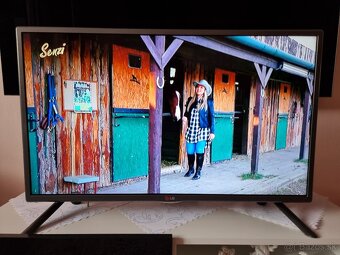 Predám LED TV LG 32LB550U HD - 2