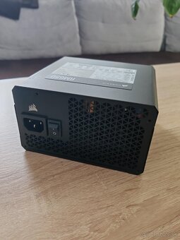 Corsair RM650 - 2