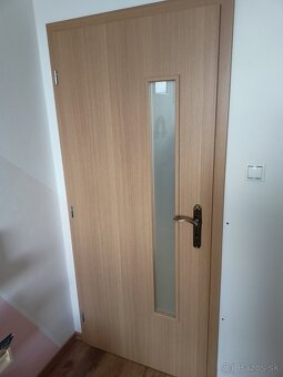 Interiérové dvere 80 ľavé + zárubňa + kľučka - 2