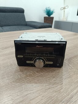 Rádio golf 5 - 2