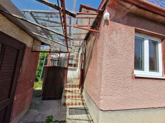 EXKLUZÍVNE na predaj 4-izbový rodinný poldom v obci Bošany. - 2