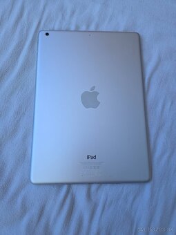 Ipad Air silver9.7 retina displej používaný plne funkčný ios - 2