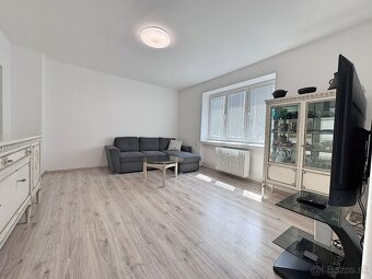 Prenájom 3-izbového bytu v centre Žiliny s parkovacím miesto - 2