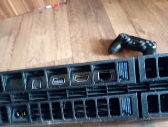 Playstation 4 800gb z hrami need for speed,gta5 - 2