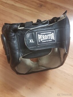 zápasnícka prilba /prilba na box XL - 2