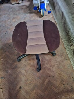 Otočná stolička - 2