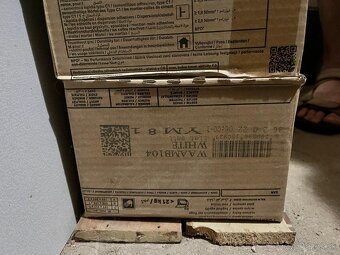 Predam biele (matne) kachlicky 20 x 40 cm - 2