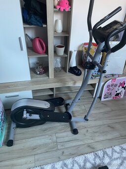 Elipticky trenažér - 2