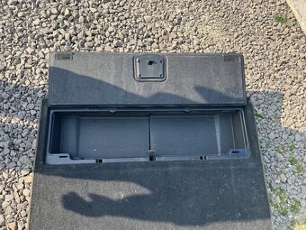 Predám dvojité dno kufra do VW Touran - 2