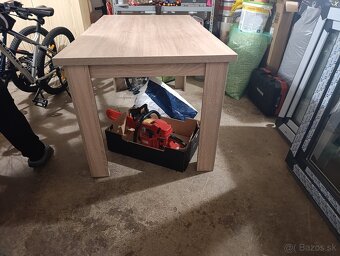 Jedálenský stôl - 2