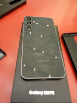 PREDÁM SAMSUNG S23 FE - 2