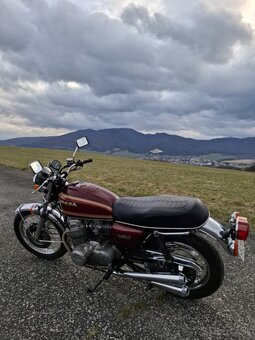 Honda CB 750 K7 - 2