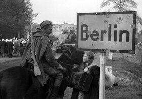plechová cedule: Berlín 1945 - 2