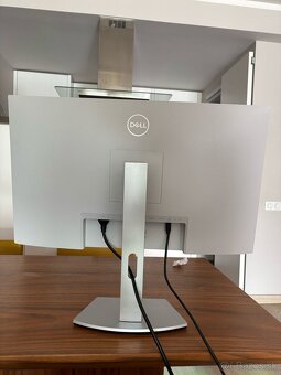 27 Dell monitor – IPS, 4K, 3840 × 2160, 60hz, Ultra HD - 2